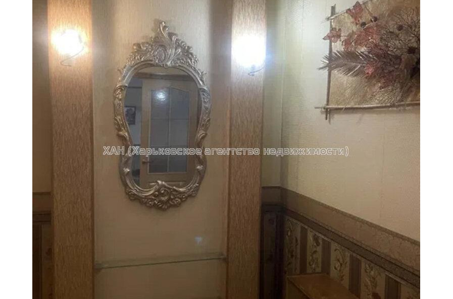 Продам квартиру, Соборности Украины ул. , 3 кім., 72 м², евроремонт 