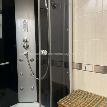 Продам квартиру, Соборности Украины ул. , 3 кім., 72 м², евроремонт 