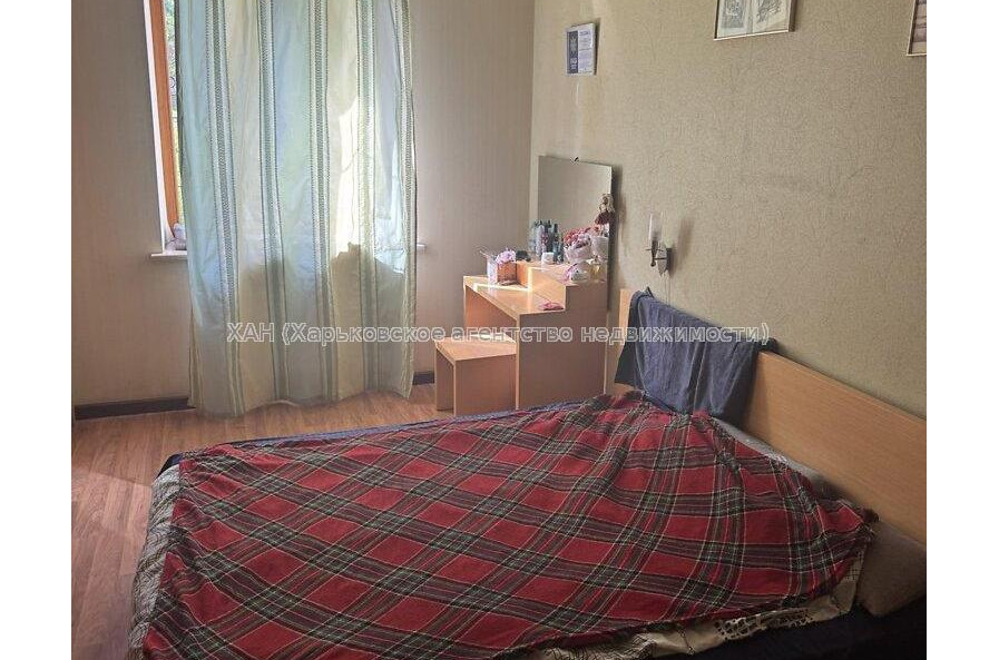 Продам квартиру, Балакирева пер. , 3 кім., 84 м², капитальный ремонт 