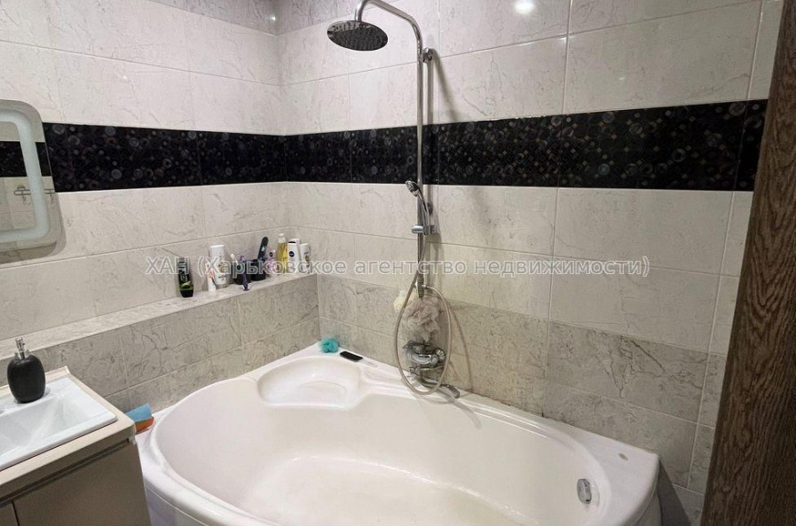 Продам квартиру, Любови Малой  просп. , 2  ком., 57.80 м², евроремонт 