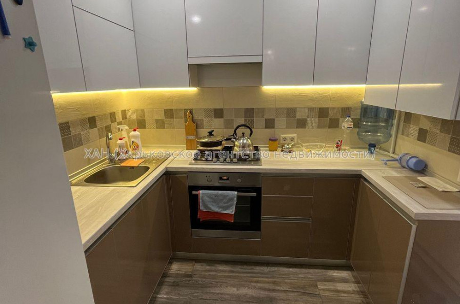 Продам квартиру, Любови Малой  просп. , 2  ком., 57.80 м², евроремонт 