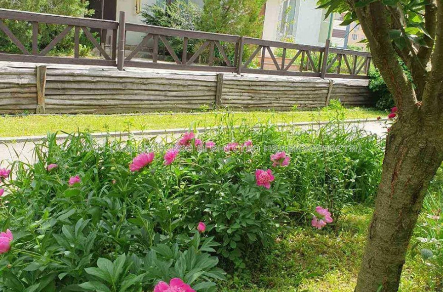 Продам квартиру, Новоалександровская ул. , 2 кім., 55 м², авторский дизайн 