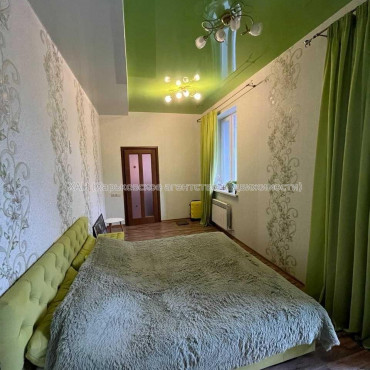 Продам квартиру, Новоалександровская ул. , 2  ком., 55 м², авторский дизайн 