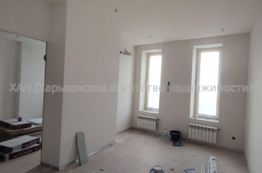 Продам квартиру, Гвардейцев Широнинцев ул. , 2  ком., 65 м², частичный ремонт 