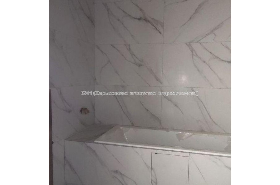 Продам квартиру, Гвардейцев Широнинцев ул. , 2  ком., 65 м², частичный ремонт 