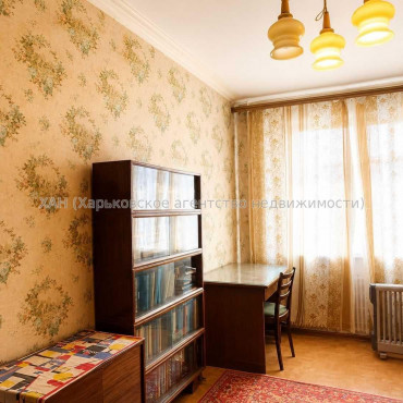 Продам квартиру, Архитекторов ул. , 3 кім., 71.70 м², косметический ремонт 