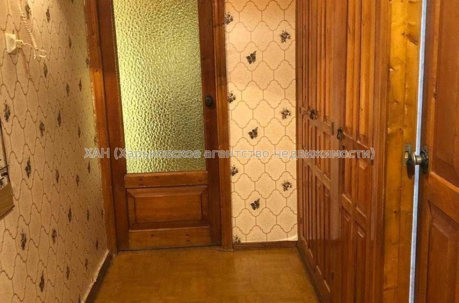 Продам квартиру, Архитекторов ул. , 3 кім., 71.70 м², косметический ремонт 