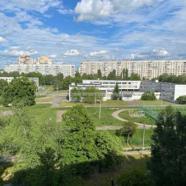 Продам квартиру, Архитекторов ул. , 3 кім., 71.70 м², косметический ремонт 
