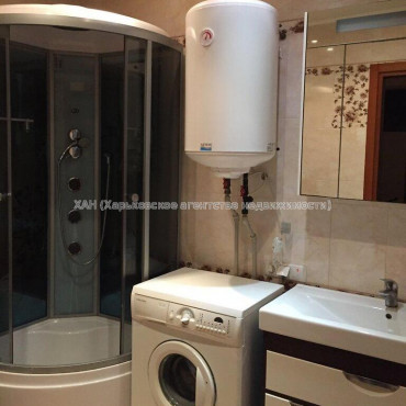 Продам квартиру, Сумгаитская ул. , 2  ком., 42 м², капитальный ремонт 