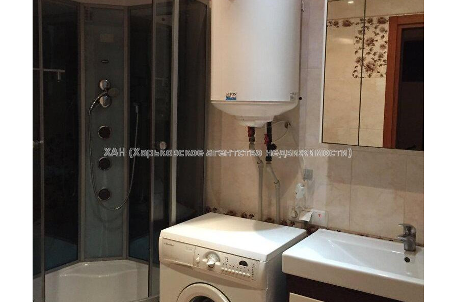 Продам квартиру, Сумгаитская ул. , 2  ком., 42 м², капитальный ремонт 