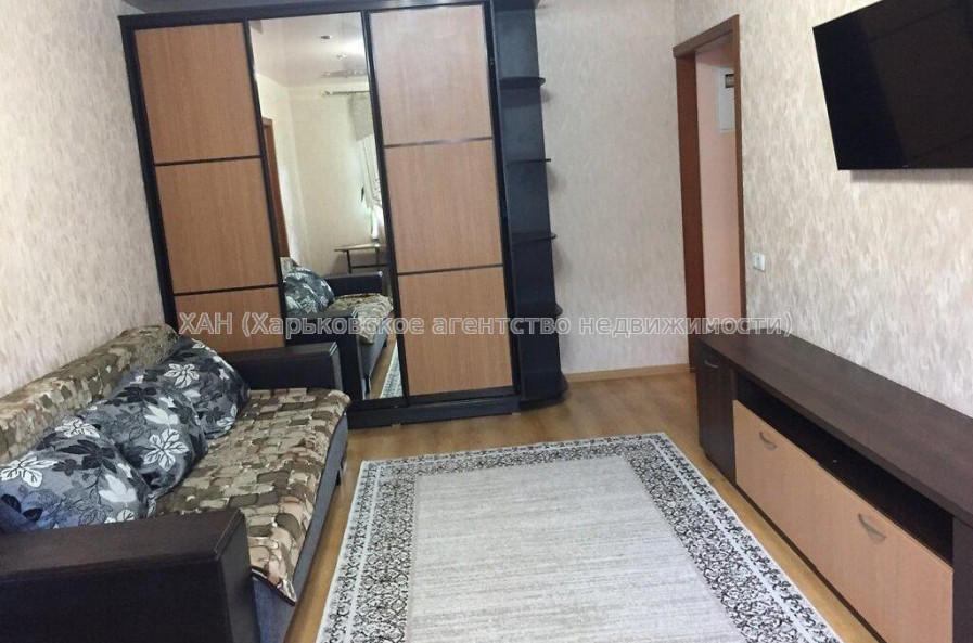 Продам квартиру, Сумгаитская ул. , 2  ком., 42 м², капитальный ремонт 