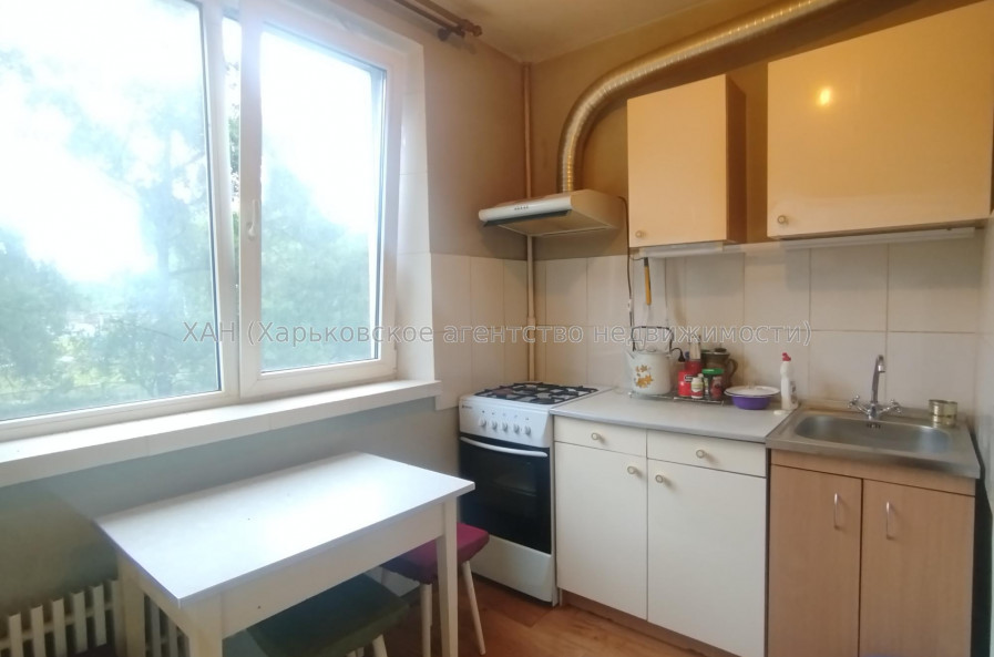 Сдам квартиру, Зубарева Александра ул. , 1  ком., 33 м², косметический ремонт 