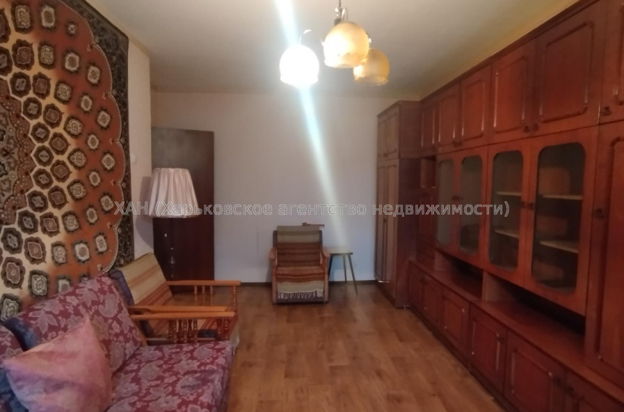 Сдам квартиру, Зубарева Александра ул. , 1  ком., 33 м², косметический ремонт 