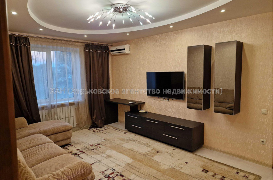 Продам квартиру, Лопанская ул. , 2  ком., 65 м², евроремонт 