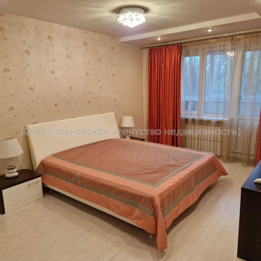 Продам квартиру, Лопанская ул. , 2  ком., 65 м², евроремонт 