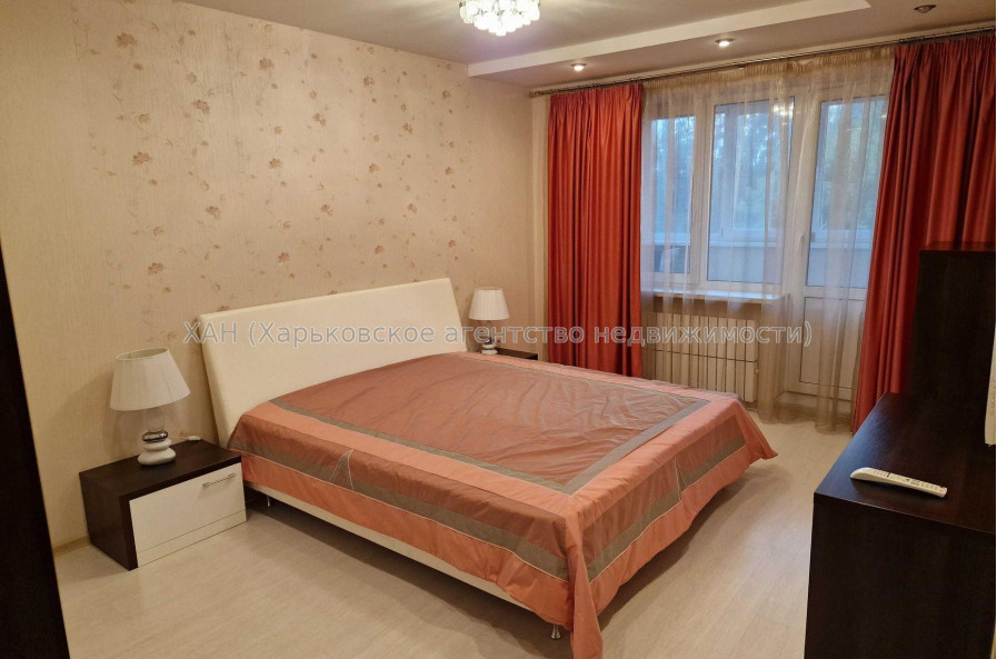 Продам квартиру, Лопанская ул. , 2  ком., 65 м², евроремонт 