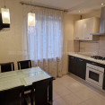 Продам квартиру, Лопанская ул. , 2  ком., 65 м², евроремонт 