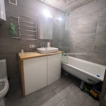 Продам квартиру, Петра Болбочана ул. , 1 кім., 41 м², капитальный ремонт 