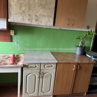 Продам квартиру, Золочевская ул. , 2  ком., 56 м², советский ремонт 