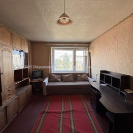 Продам квартиру, Золочевская ул. , 2 кім., 56 м², советский ремонт