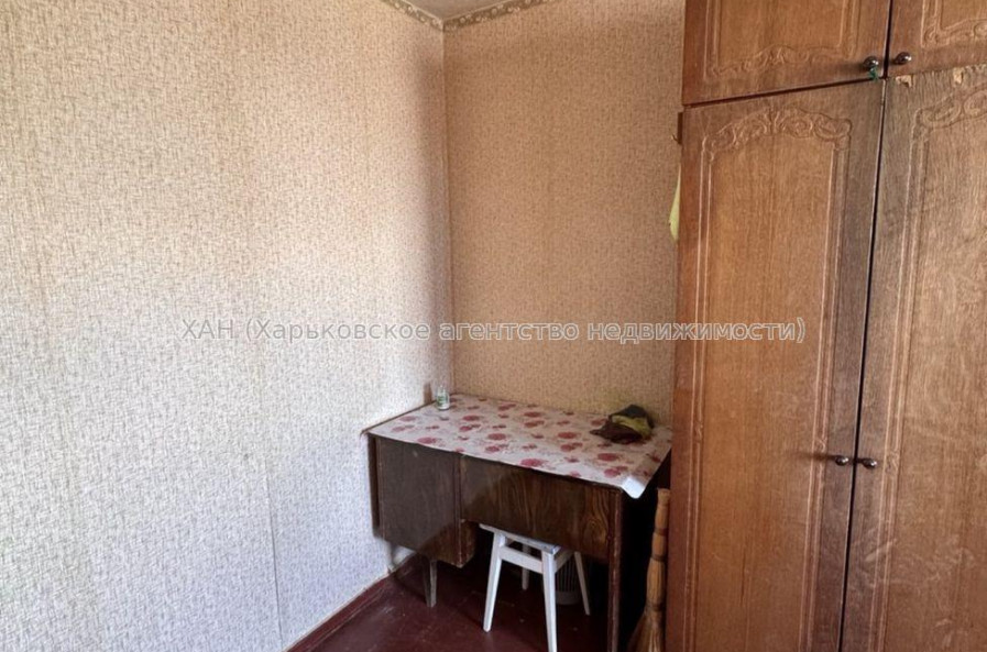 Продам квартиру, Золочевская ул. , 2  ком., 56 м², советский ремонт 