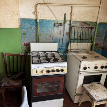 Продам квартиру, Золочевская ул. , 2  ком., 56 м², советский ремонт 