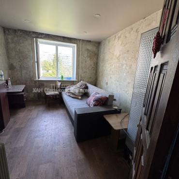 Продам квартиру, Золочевская ул. , 2  ком., 56 м², советский ремонт 