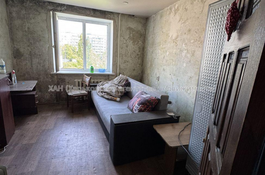Продам квартиру, Золочевская ул. , 2  ком., 56 м², советский ремонт 