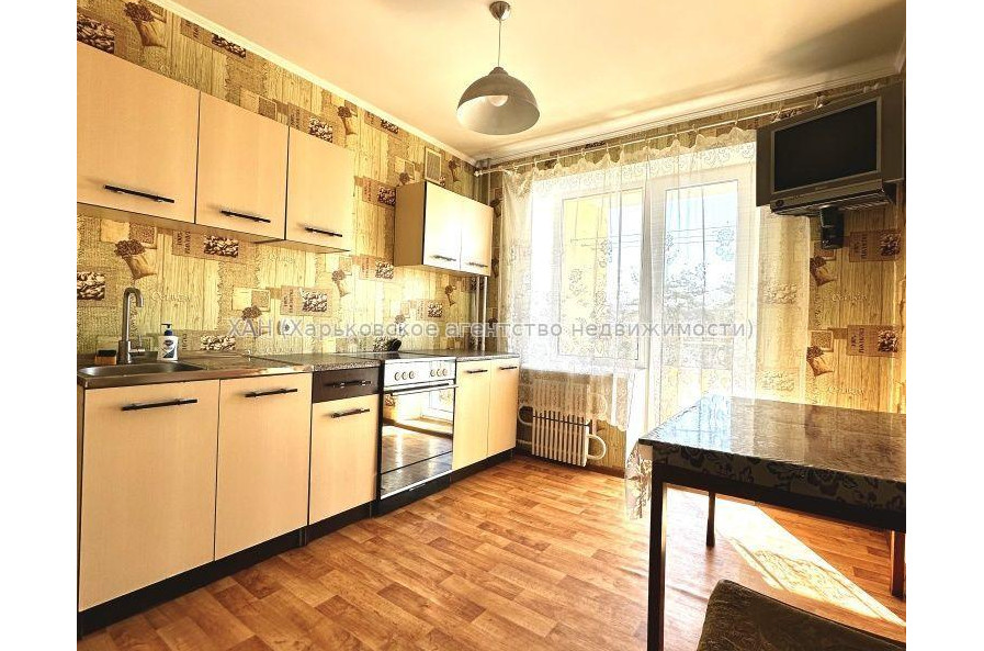 Продам квартиру, Полтавский Шлях ул. , 3 кім., 70.20 м², косметический ремонт 