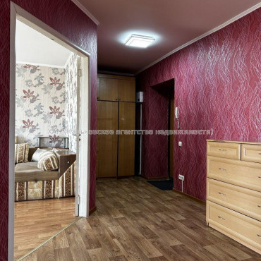Продам квартиру, Полтавский Шлях ул. , 3 кім., 70.20 м², косметический ремонт 