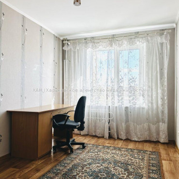 Продам квартиру, Полтавский Шлях ул. , 3 кім., 70.20 м², косметический ремонт 