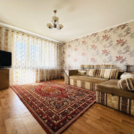 Продам квартиру, Полтавский Шлях ул. , 3 кім., 70.20 м², косметический ремонт
