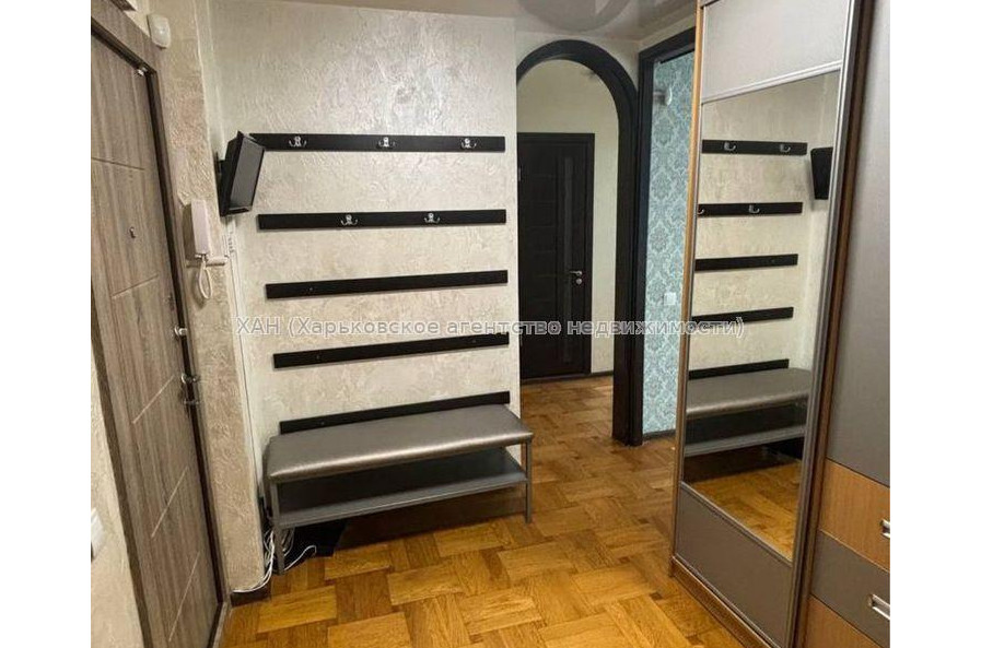 Продам квартиру, Старошишковская ул. , 2 кім., 45 м², косметический ремонт 
