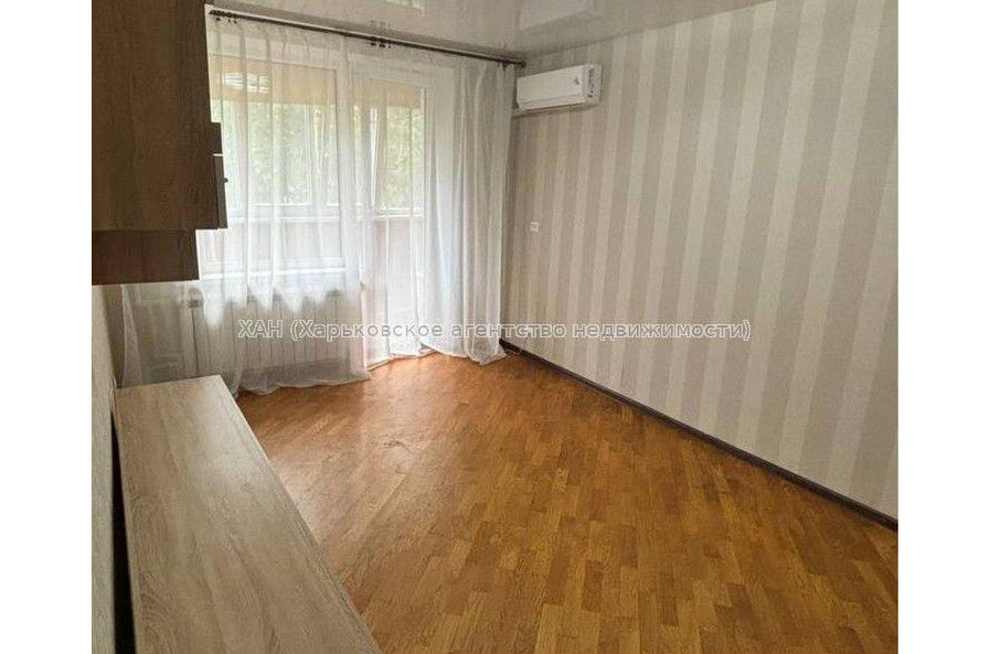 Продам квартиру, Старошишковская ул. , 2 кім., 45 м², косметический ремонт 