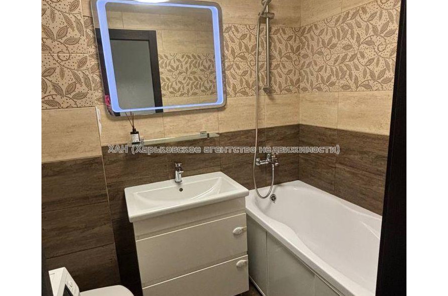 Продам квартиру, Старошишковская ул. , 2 кім., 45 м², косметический ремонт 