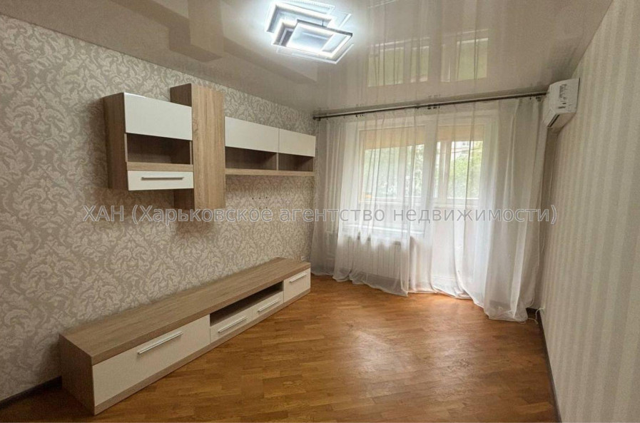 Продам квартиру, Старошишковская ул. , 2 кім., 45 м², косметический ремонт 