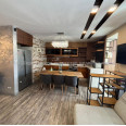 Продам квартиру, Мирная ул. , 2 кім., 79 м², авторский дизайн 