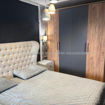 Продам квартиру, Мирная ул. , 2 кім., 79 м², авторский дизайн 