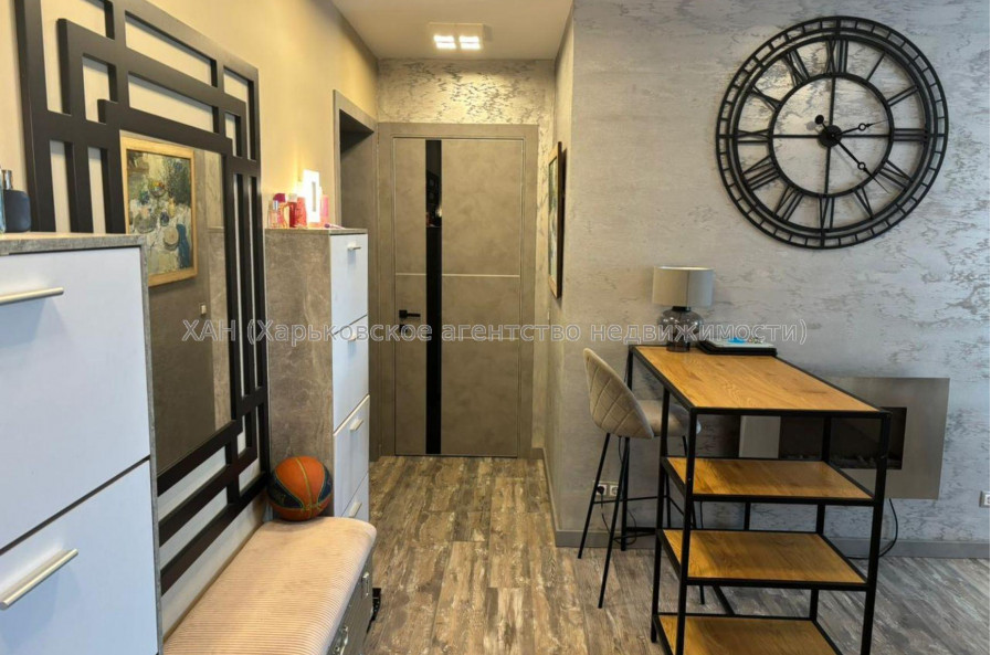 Продам квартиру, Мирная ул. , 2 кім., 79 м², авторский дизайн 
