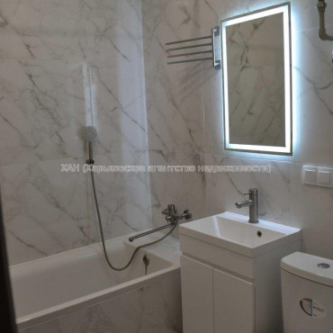 Продам квартиру, Победы просп. , 2  ком., 48 м², евроремонт 