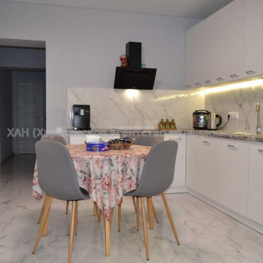 Продам квартиру, Победы просп. , 2  ком., 48 м², евроремонт 