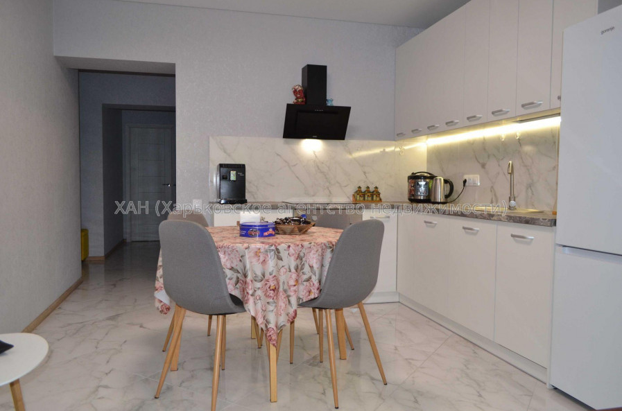 Продам квартиру, Победы просп. , 2  ком., 48 м², евроремонт 