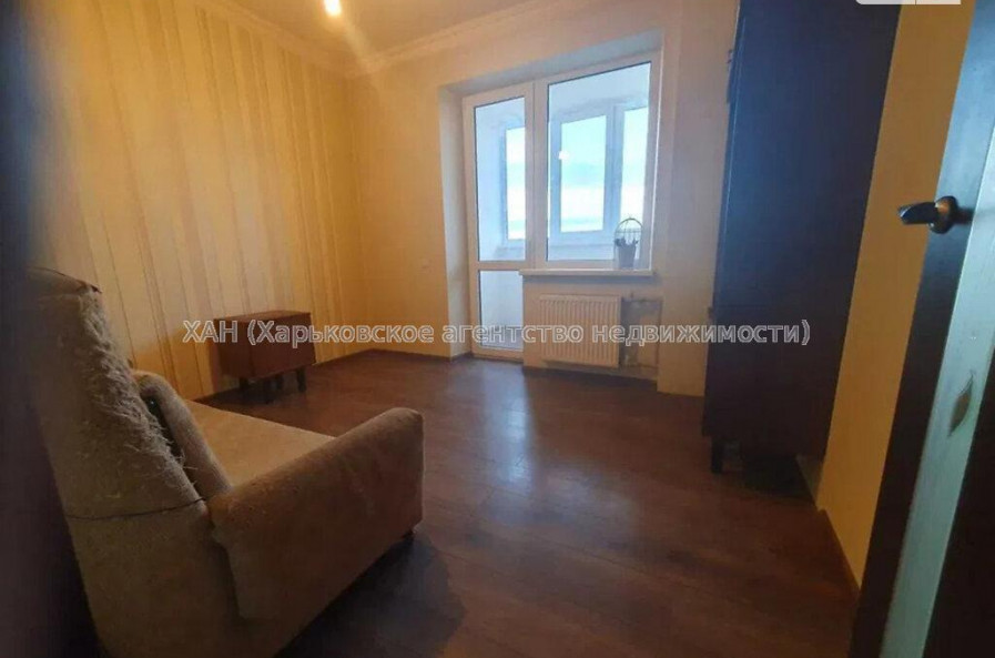 Продам квартиру, Золочевская ул. , 4  ком., 68 м², капитальный ремонт 