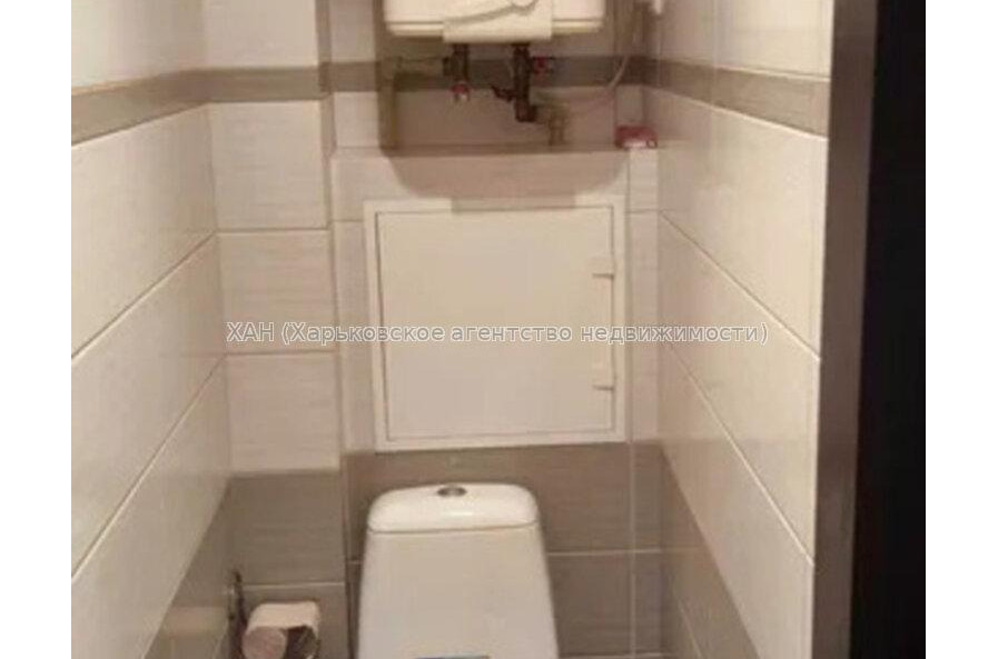 Продам квартиру, Золочевская ул. , 4  ком., 68 м², капитальный ремонт 