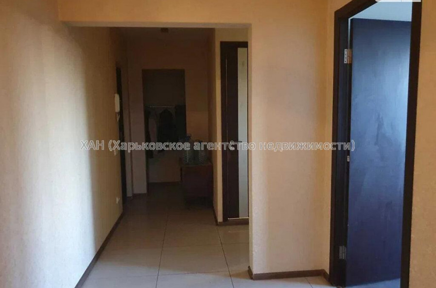 Продам квартиру, Золочевская ул. , 4  ком., 68 м², капитальный ремонт 