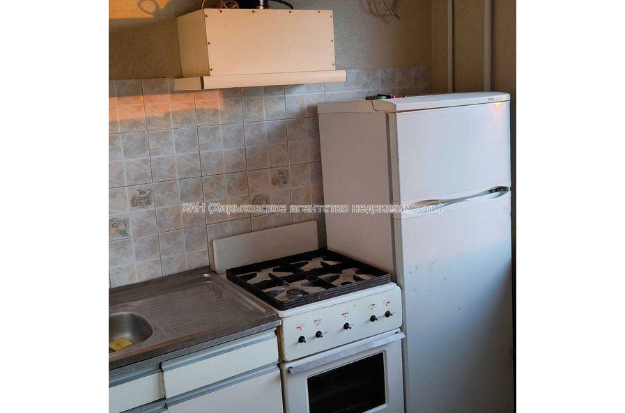 Продам квартиру, Золочевская ул. , 4 кім., 68 м², капитальный ремонт 