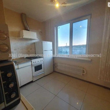 Продам квартиру, Золочевская ул. , 4  ком., 68 м², капитальный ремонт 