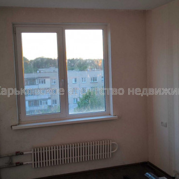 Продам квартиру, Золочевская ул. , 4 кім., 68 м², капитальный ремонт 