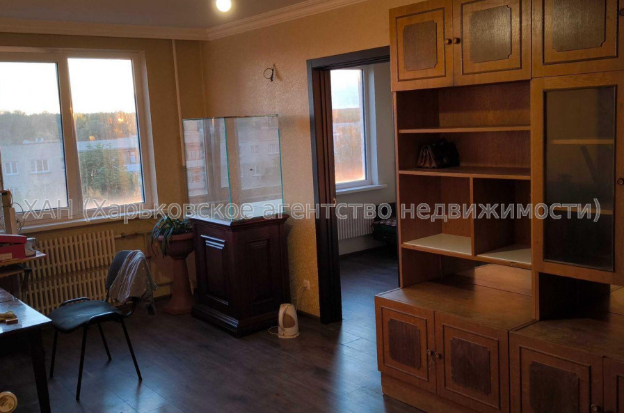Продам квартиру, Золочевская ул. , 4 кім., 68 м², капитальный ремонт 