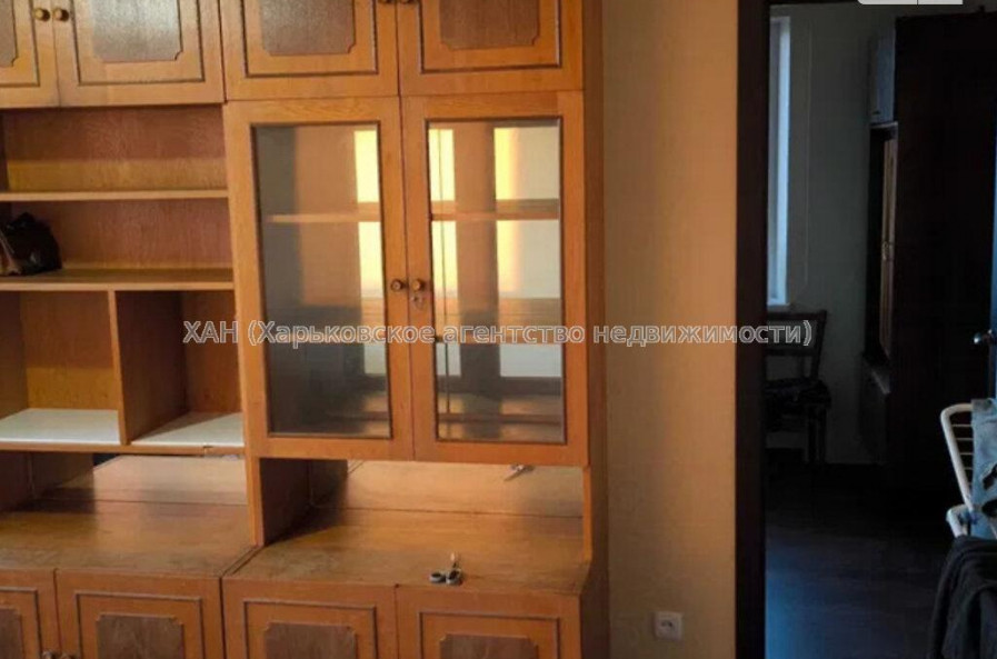 Продам квартиру, Золочевская ул. , 4  ком., 68 м², капитальный ремонт 